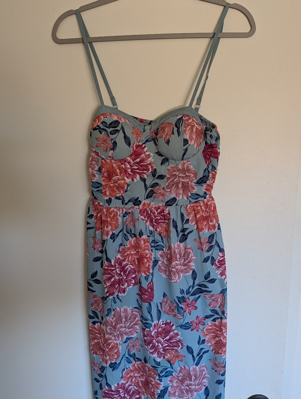 Floral Sweetheart Midi Dress - Light Blue with Pink Flowers - Small